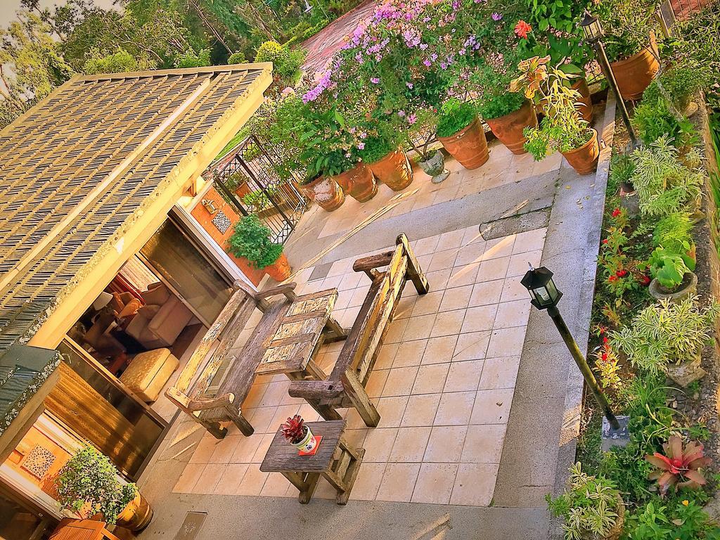 Bed and Breakfast The Carmelence View Tagaytay City Exterior foto
