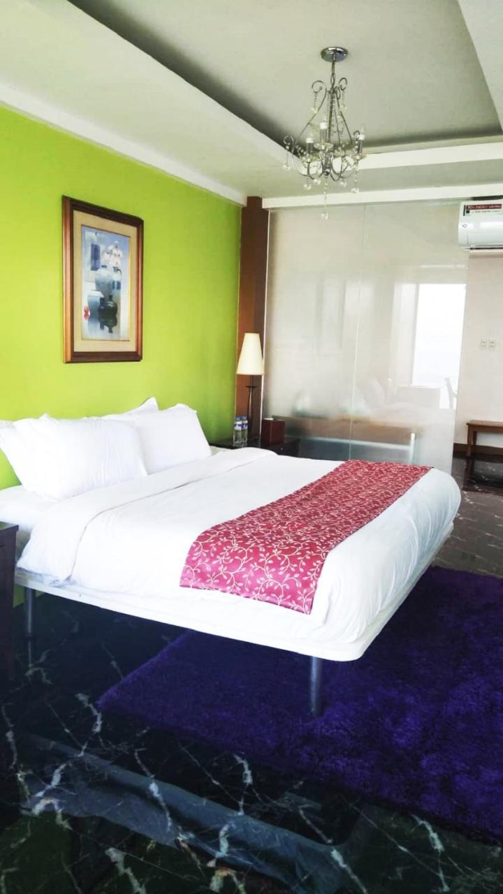 Bed and Breakfast The Carmelence View Tagaytay City Exterior foto