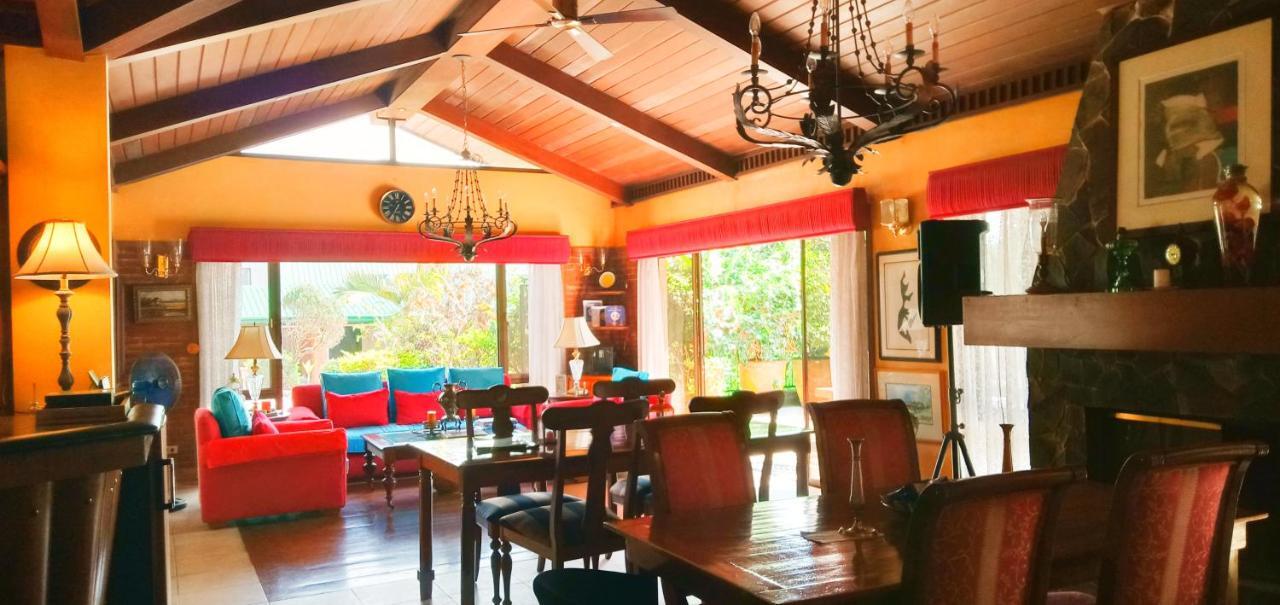 Bed and Breakfast The Carmelence View Tagaytay City Exterior foto